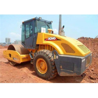 志廣22噸壓路機(jī)助力中鐵十八局